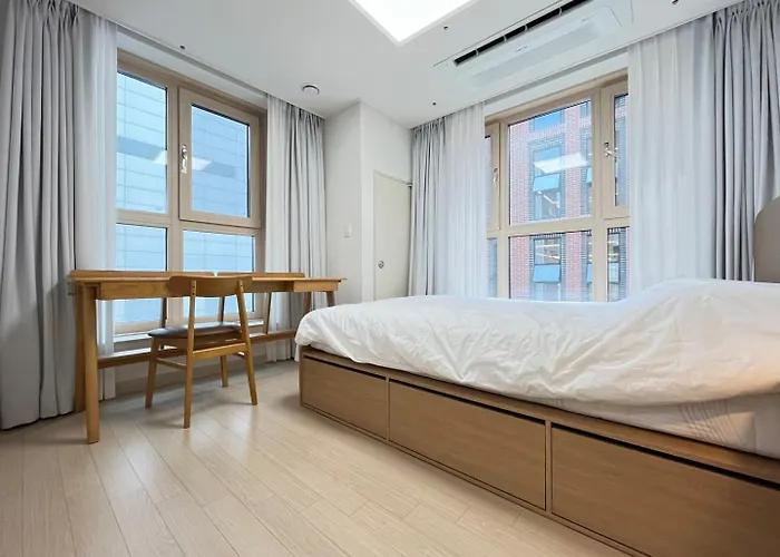 Seonneung Station Beautiful 2room *