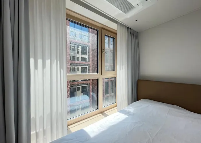 Seonneung Station Beautiful 2room *