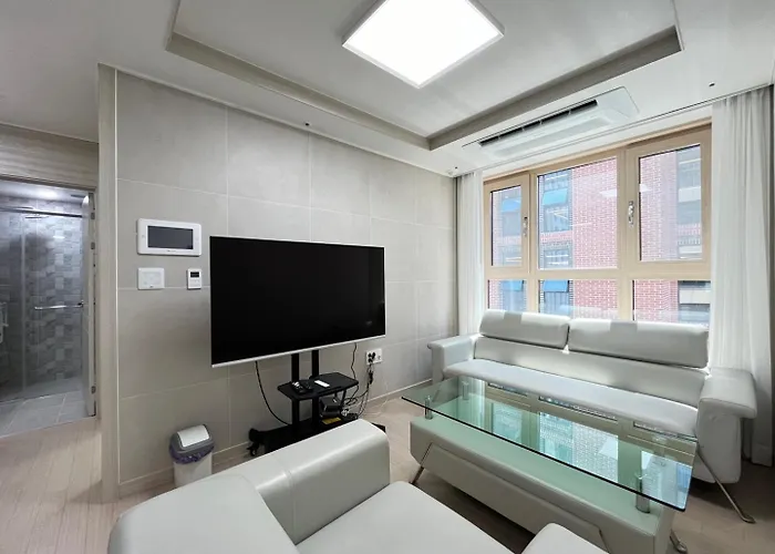 Seonneung Station Beautiful 2room *