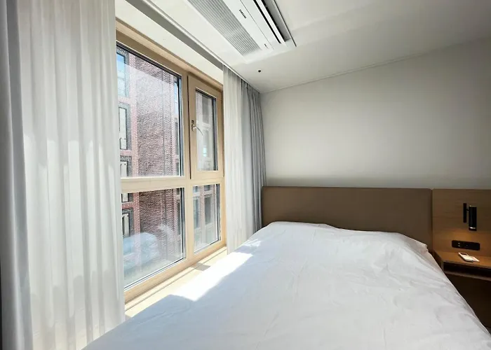 Seonneung Station Beautiful 2room