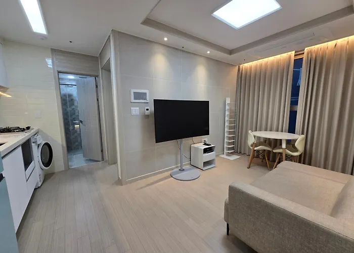 Seonneung Station Beautiful 2room *