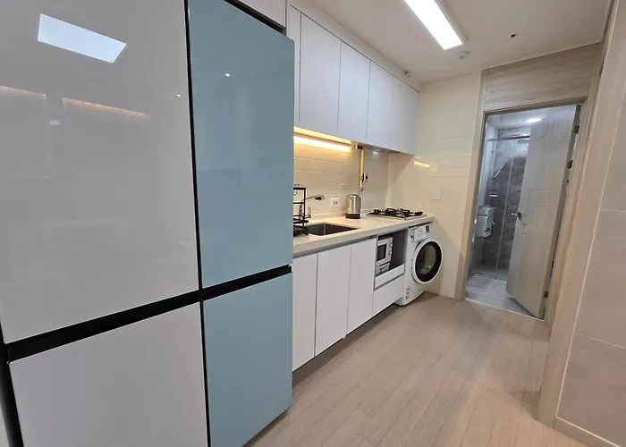 Seonneung Station Beautiful 2room *
